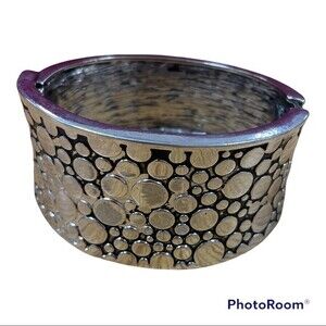 Silver Tone w/ Stone Design Statement Bracelet w/ Hinge Opening